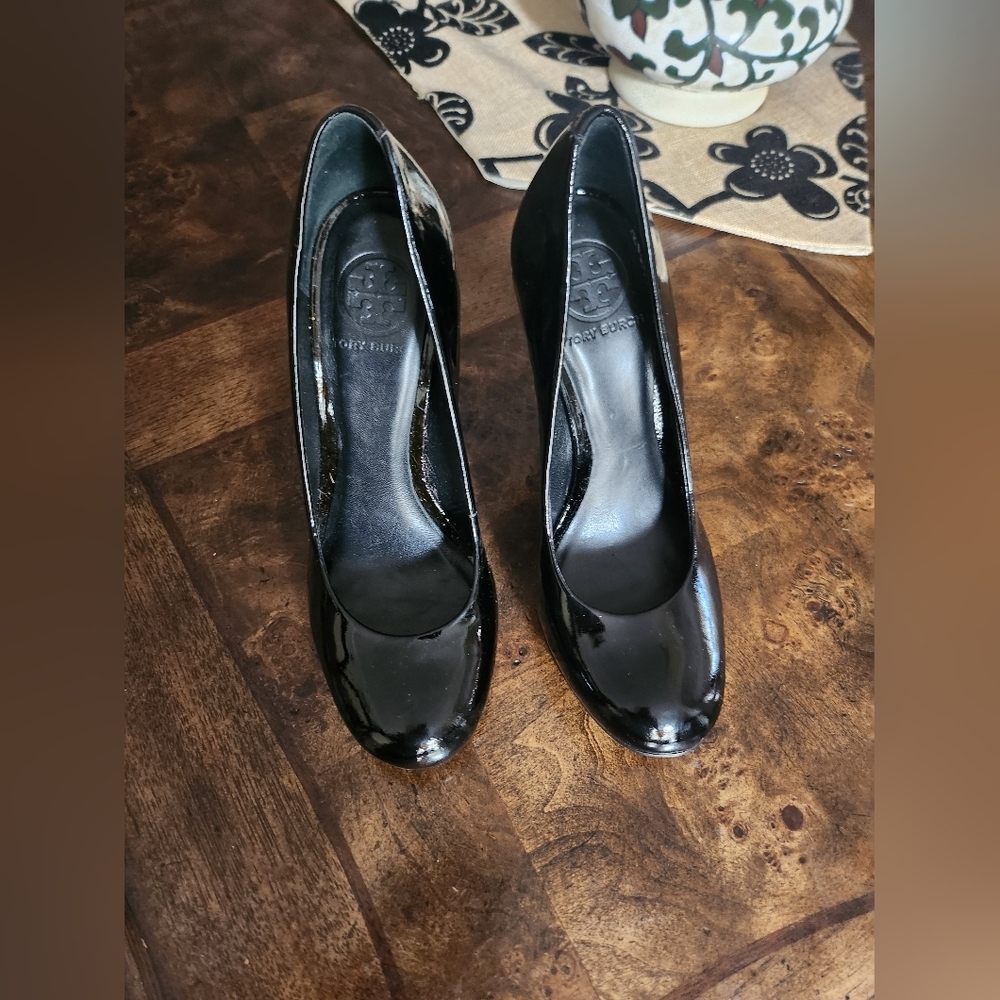 Tory Burch Jude Patent Platform Heels size 7